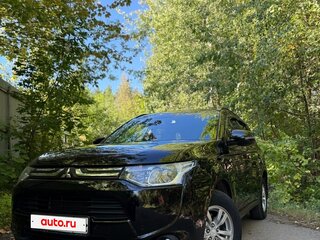 2013 Mitsubishi Outlander III, чёрный, 1245000 рублей, вид 1