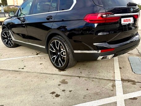 2019 BMW X7 40i I (G07), чёрный, 6500000 рублей, вид 4