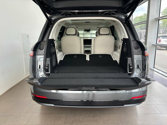 2026 Lynk & Co 900, чёрный - вид 10