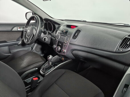 2011 Kia Cerato 6-speed II, оранжевый, 587000 рублей, вид 4