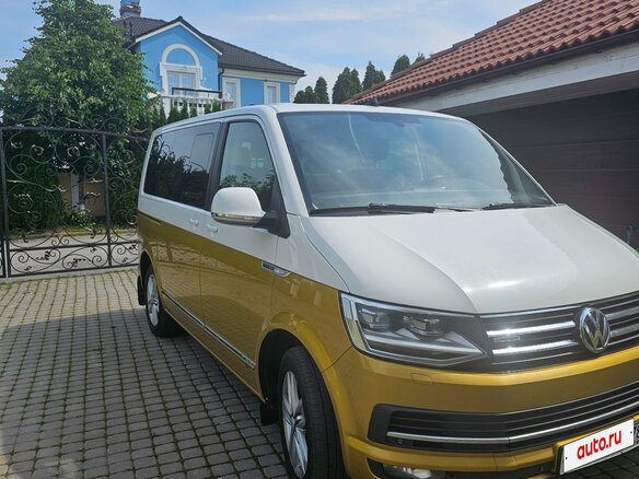 2017 Volkswagen Multivan T6, жёлтый, 3990000 рублей - вид 2