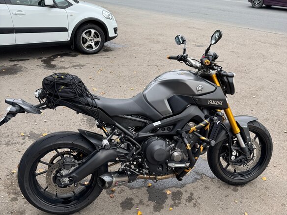 2014 Yamaha MT-09 (FZ-09), серый, 700000 рублей - вид 9