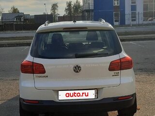 2011 Volkswagen Tiguan I Рестайлинг, белый, 850000 рублей, вид 3