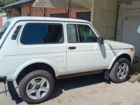 2023 Lada (ВАЗ) Niva Legend Euro-2 I, белый, 760000 рублей - вид 1