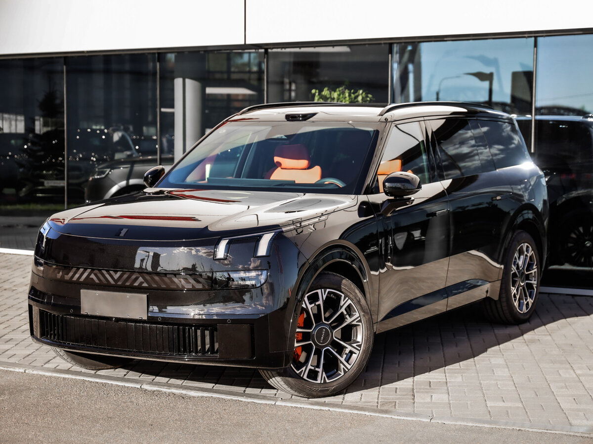 Открыть фотографии: Lynk & Co 900