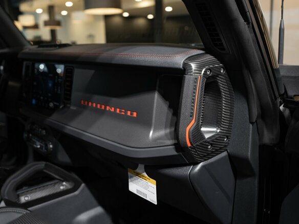 2026 Ford Bronco Raptor VI, чёрный - вид 19