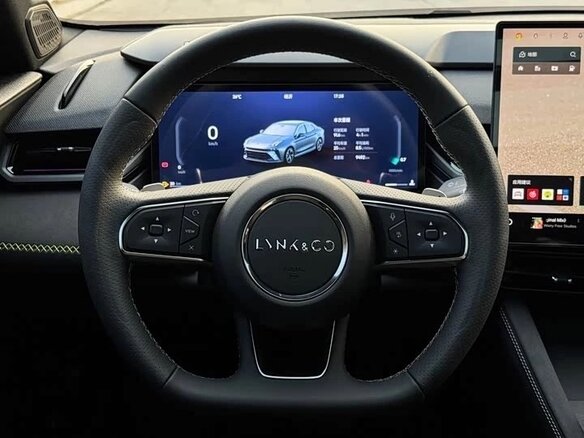 2026 Lynk & Co 03 I Рестайлинг 2, чёрный, 2510010 рублей - вид 14