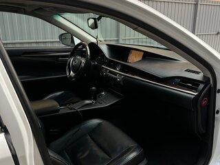 2014 Lexus ES 250 VI, белый, 1730000 рублей, вид 5