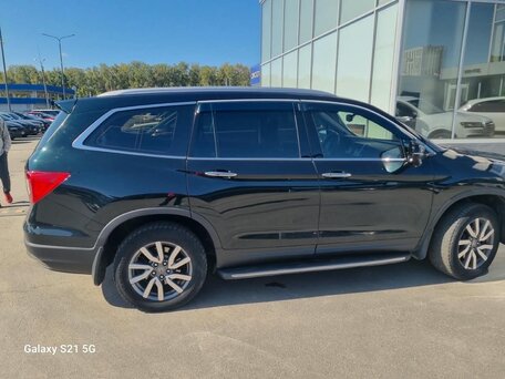 2018 Honda Pilot III, зелёный, вид 2