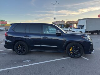 2015 Lexus LX 570 III Рестайлинг 2, синий, 7000000 рублей, вид 4