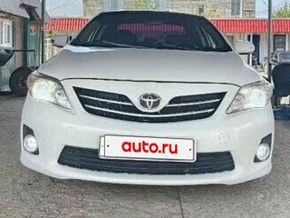 2013 Toyota Corolla X (E140, E150) Рестайлинг, белый, 800000 рублей, вид 2