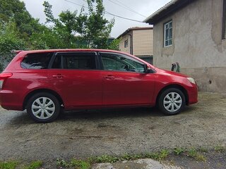 2010 Toyota Corolla Fielder X (E140, E150) Рестайлинг, красный, 750000 рублей, вид 5