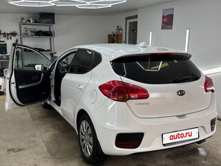 2018 Kia Ceed II Рестайлинг, белый, 1400000 рублей, вид 2