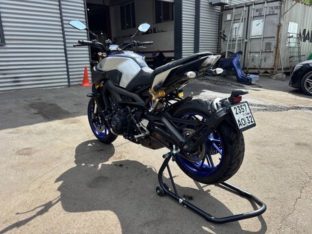 2018 Yamaha MT-09 (FZ-09), синий, 910000 рублей, вид 3
