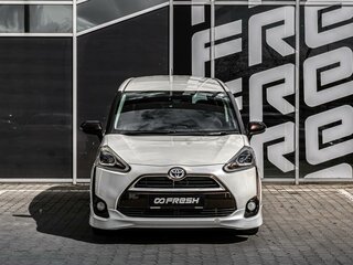 2017 Toyota Sienta II, белый, 1480000 рублей, вид 3