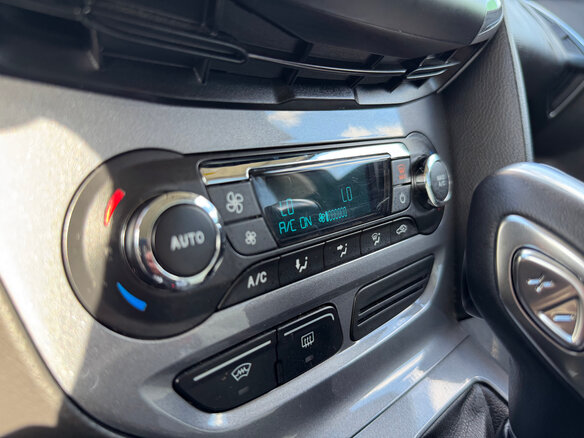 2013 Ford Focus III, белый, 1450000 рублей - вид 15
