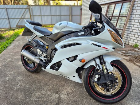 2010 Yamaha YZF-R6, белый, 575000 рублей, вид 2