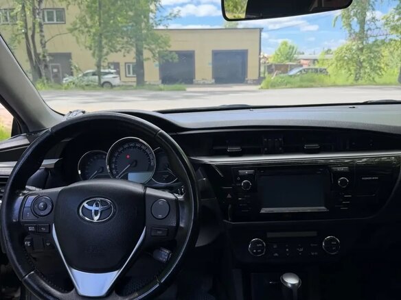 2013 Toyota Corolla XI (E160, E170, E180), чёрный, 1450000 рублей - вид 9