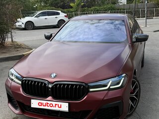 2020 BMW 5 серии 530d xDrive VII (G30/G31/G38) Рестайлинг, красный, 6900000 рублей, вид 2