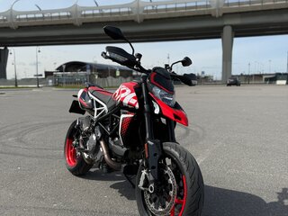 2022 Ducati Hypermotard, красный, 1499000 рублей, вид 2