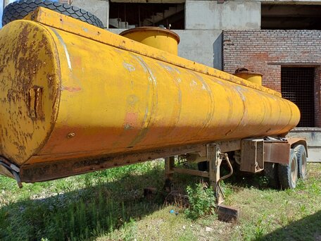 1990 НефАЗ прицеп цистерна, оранжевый, 270000 рублей, вид 5