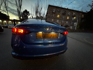 2021 Hyundai Solaris II Рестайлинг, синий, 1700000 рублей, вид 4
