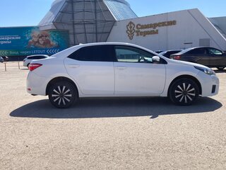 2014 Toyota Corolla XI (E160, E170, E180), белый, 850000 рублей, вид 3