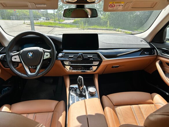 2021 BMW 5 серии 520i VII (G30/G31/G38) Рестайлинг, белый, 4850000 рублей - вид 6