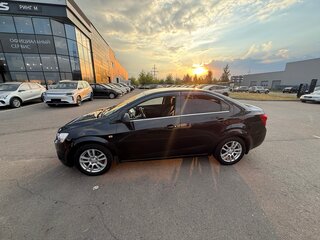 2013 Chevrolet Aveo II, чёрный, 727000 рублей, вид 1