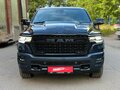 2026 Ram 1500 Crew Cab V Рестайлинг, синий - вид 2