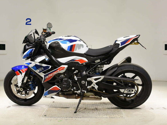 2023 BMW M 1000 R, белый, 1870000 рублей - вид 1