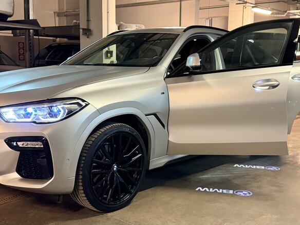 2021 BMW X6 40i III (G06), серебристый - вид 10