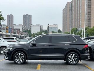 2023 Volkswagen Tiguan L II Рестайлинг (China Market), чёрный, 2505400 рублей, вид 4