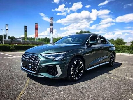2022 Audi A3 35 TFSI Long IV (8Y), зелёный, 1690000 рублей, вид 1