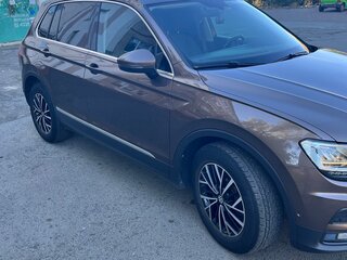 2018 Volkswagen Tiguan II, коричневый, 2050000 рублей, вид 5