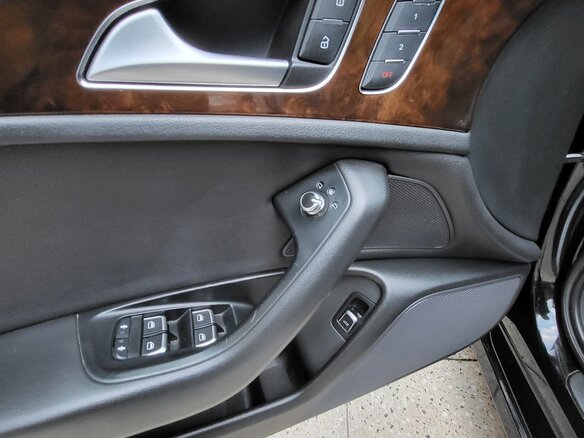 2015 Audi A6 IV (C7) Рестайлинг, чёрный, 1500000 рублей - вид 15