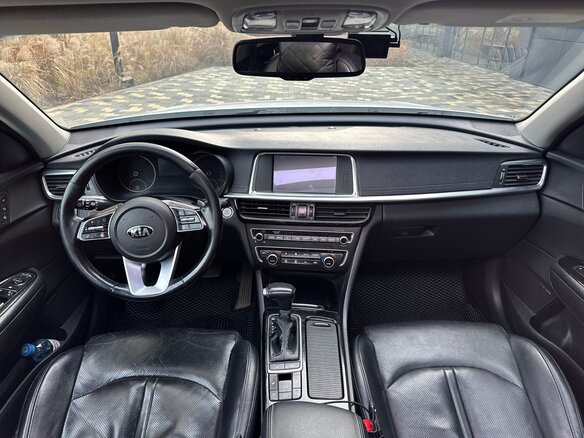 2019 Kia Optima IV Рестайлинг, белый, 1450000 рублей - вид 8