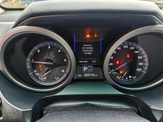 2014 Toyota Land Cruiser Prado 150 Series Рестайлинг 1, белый, 2800000 рублей, вид 3