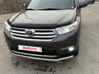 2011 Toyota Highlander II (XU40) Рестайлинг, серый, 2390000 рублей, вид 1
