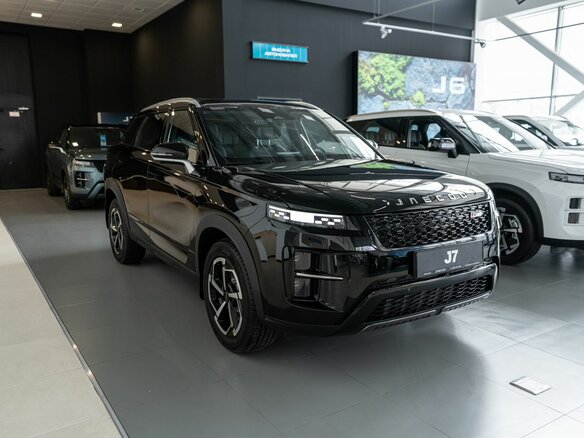 2026 Jaecoo J7 I Рестайлинг, чёрный, 3259000 рублей - вид 3