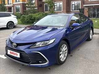 2021 Toyota Camry VIII (XV70) Рестайлинг, синий, 2950000 рублей, вид 1