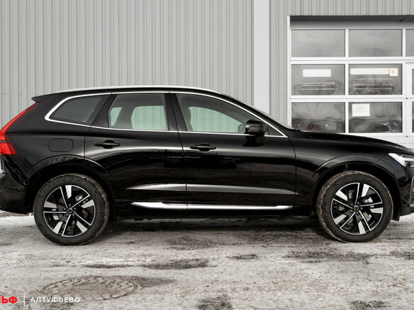 2025 Volvo XC60 II Рестайлинг 2, чёрный, 6990000 рублей - вид 9