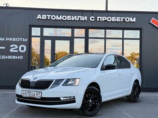 2017 Skoda Octavia III (A7) Рестайлинг, белый, 1470000 рублей, вид 1