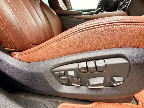2015 BMW X6 30d II (F16), коричневый, 3850000 рублей - вид 18
