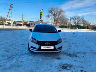 2018 Lada (ВАЗ) Vesta I, белый, 950000 рублей, вид 2