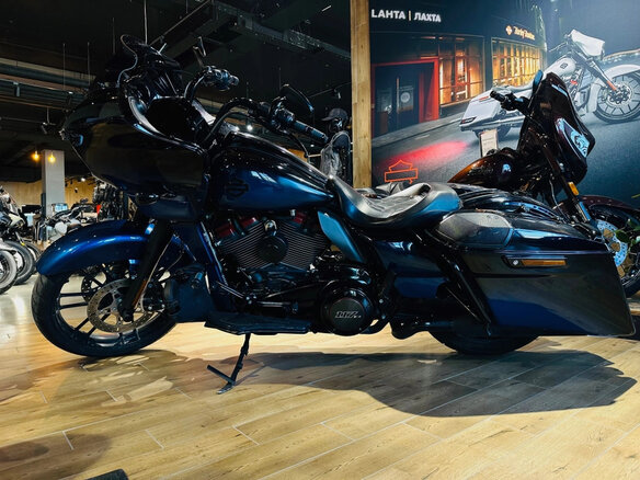 2019 Harley-Davidson CVO Road Glide, чёрный, 2250000 рублей - вид 4