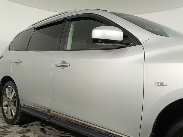 2014 Nissan Pathfinder IV, серебристый - вид 23