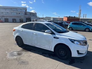 2013 Kia Rio III, белый, 340000 рублей, вид 2