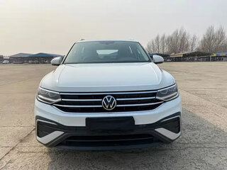 2022 Volkswagen Tiguan Allspace II Рестайлинг, белый, 2150000 рублей, вид 2