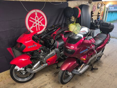 1994 Yamaha GTS1000, красный, 700000 рублей, вид 1